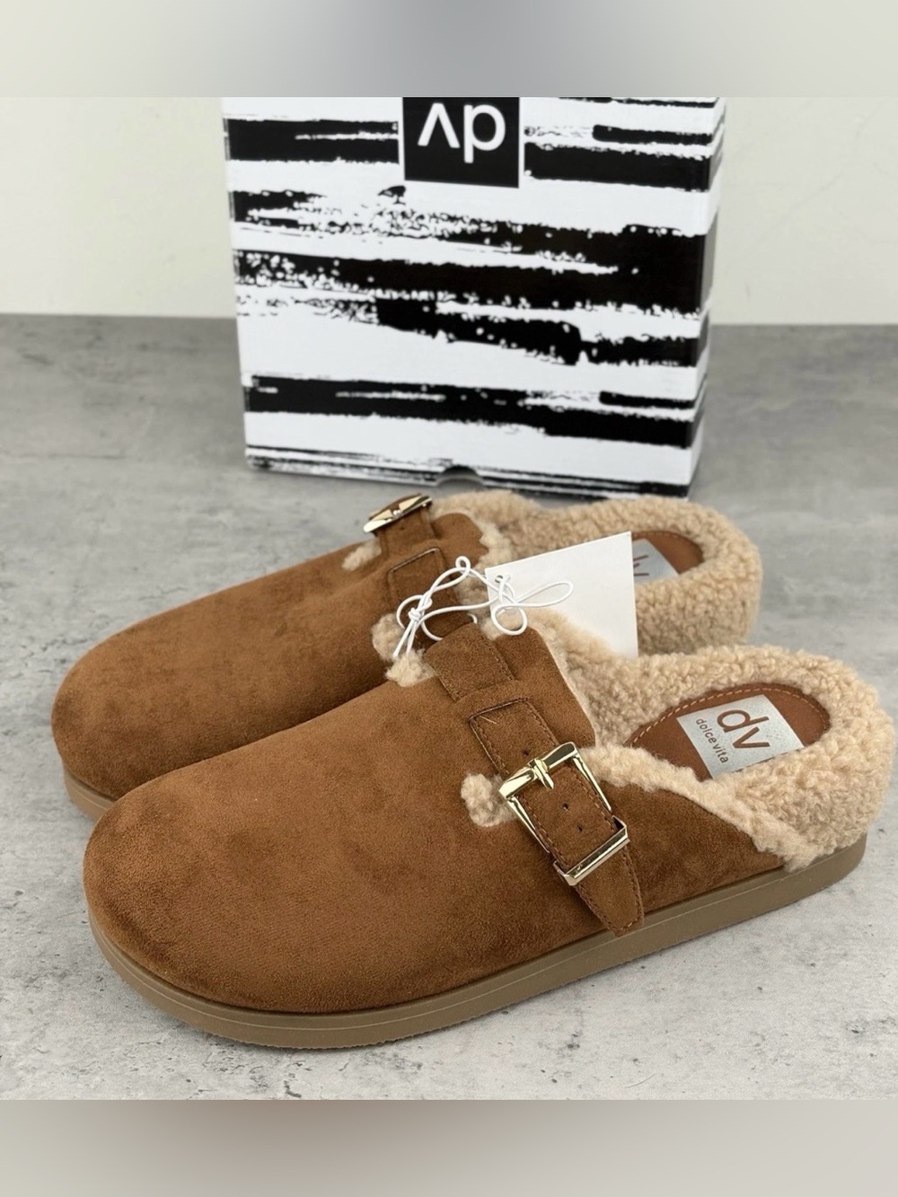 DV By Dolce Vita cozy slide brown Women’s Size 8 Cozy Slip On New